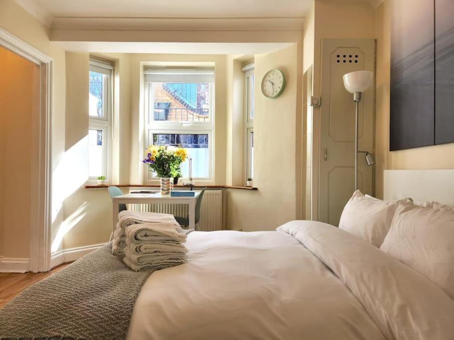 St 1 - Newly Refurbished Flat - Close To Tube 1-2 Mins Appartement *