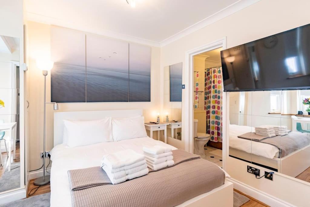 Appartement St 1 - Newly Refurbished Flat - Close To Tube 1-2 Mins