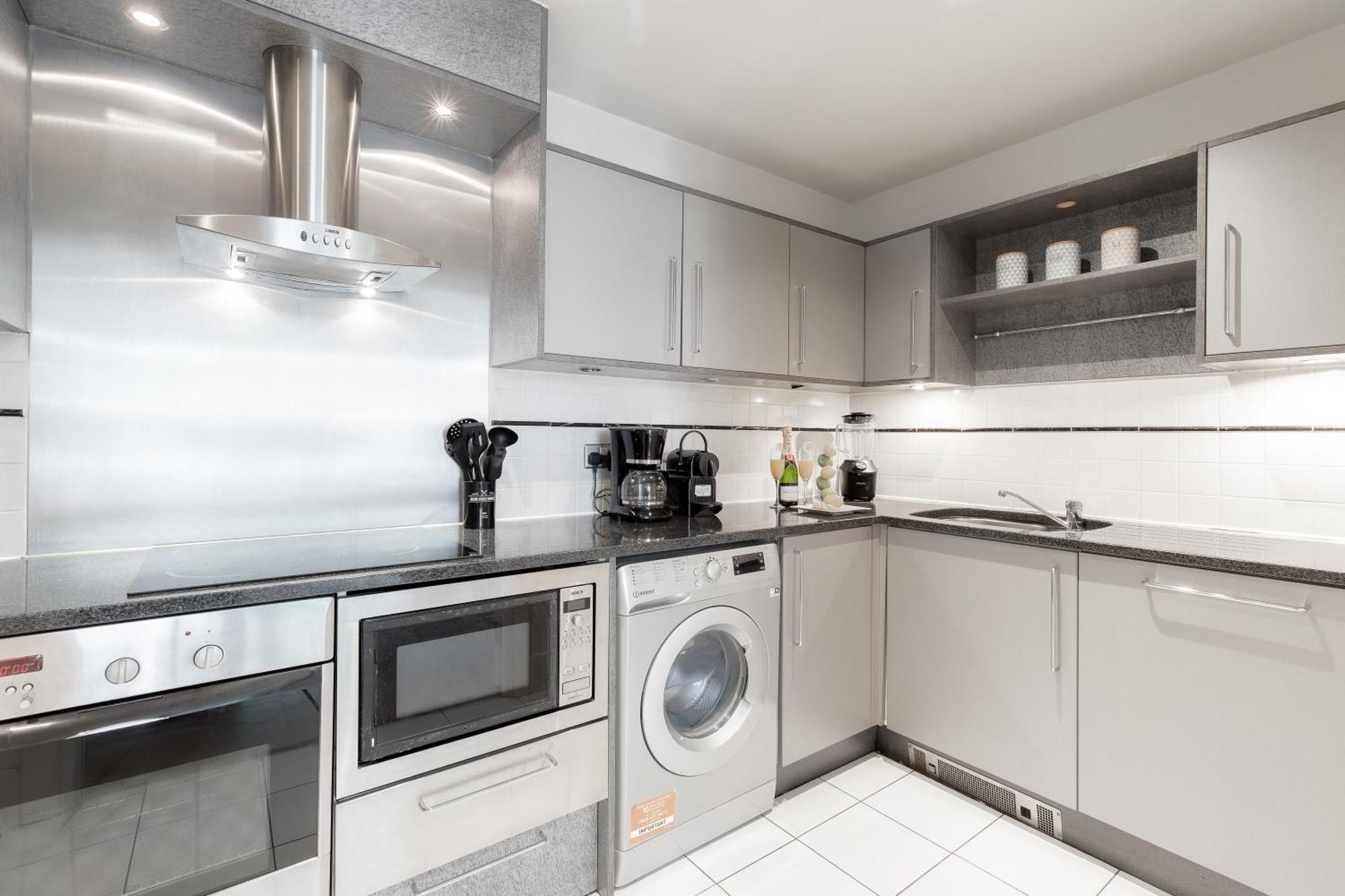 Thames View In Town! Large Luxxe Nomad Design Family Apartamento *