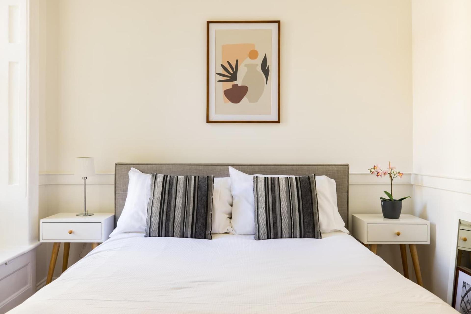 Contemporary 1 Bedroom Bloomsbury