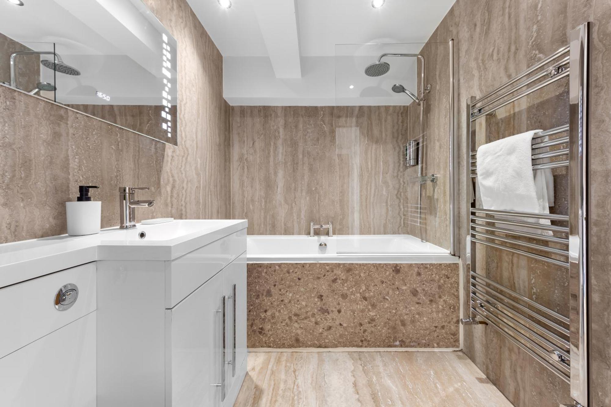 Apartment Stunning Hyde Park *