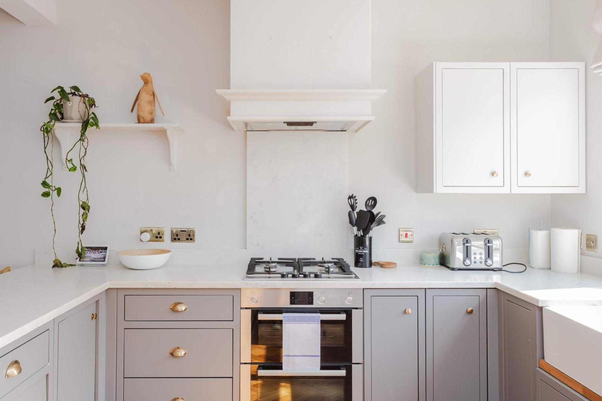 Newly Refurbished 4 Bedroom House In East