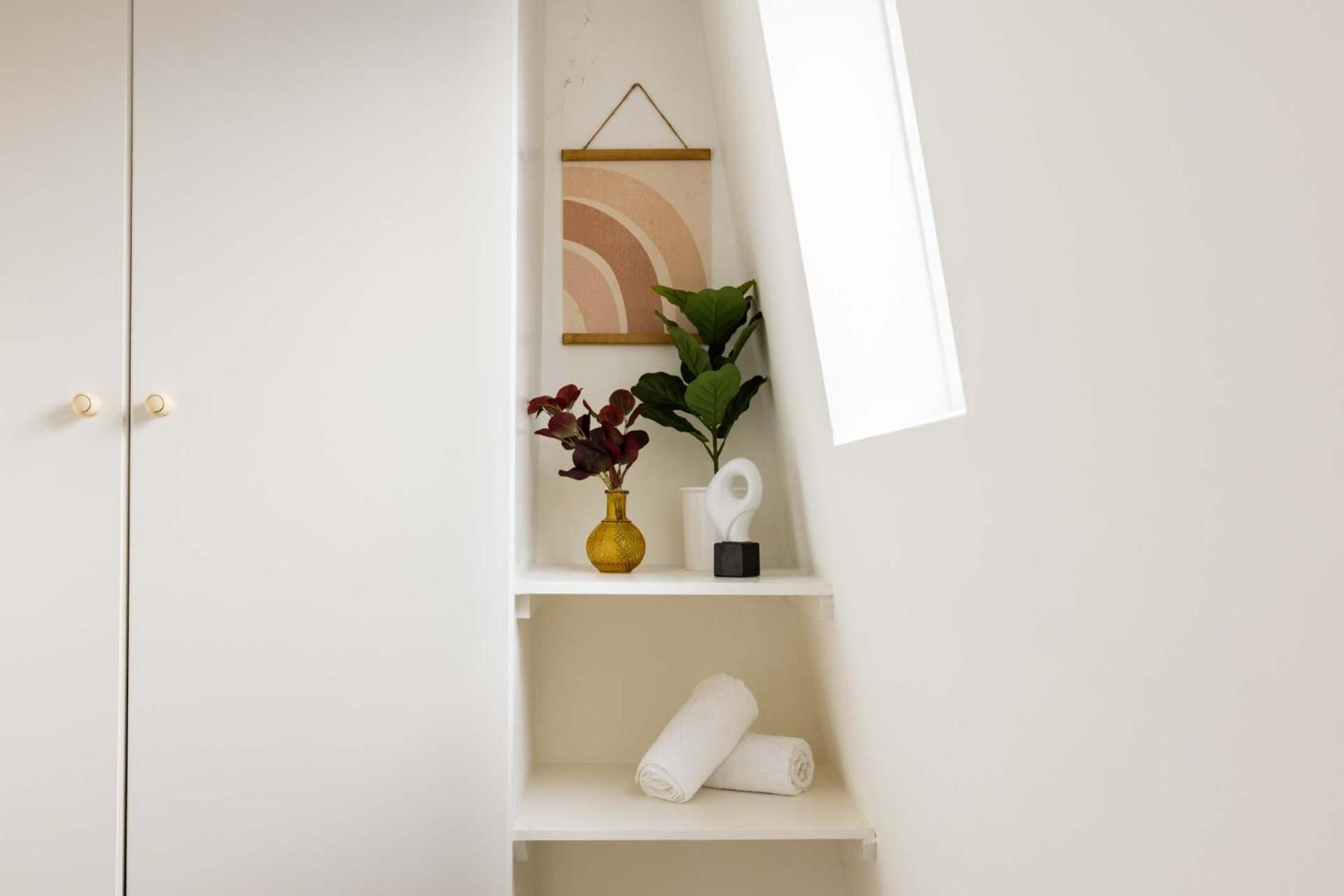 Contemporary 2 Bedroom In Shepherd's Bush *