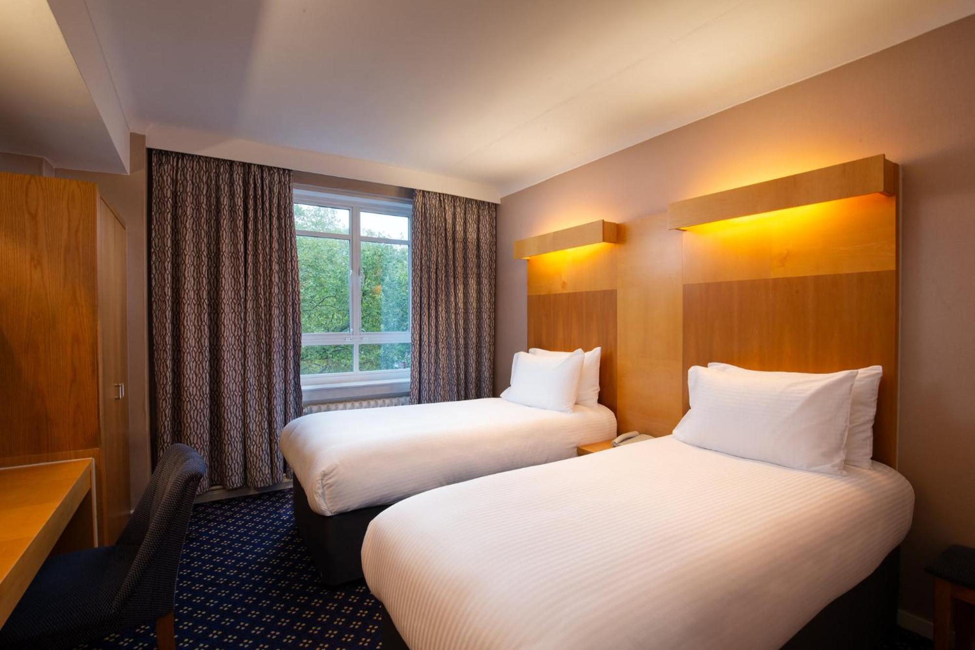 Tavistock Hotel 3*
