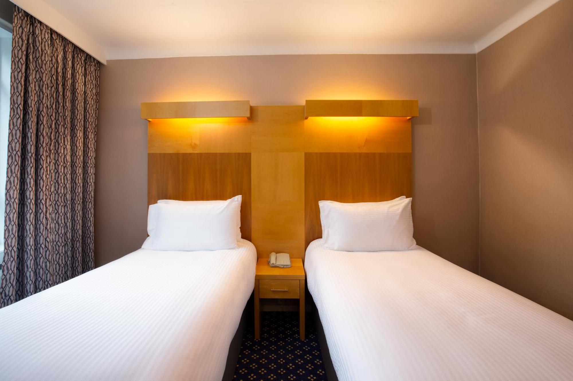 Tavistock Hotel 3*