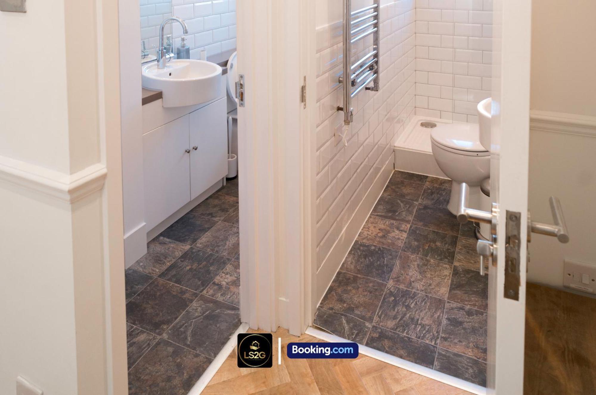 Amazing 3 Bedroom By Ls2g Short Lets & Serviced Greater With Free Wifi Londres