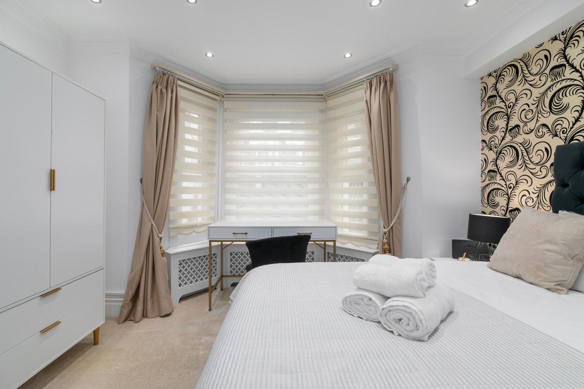Elegant 2 Bed Garden Flat, London, Paddington! Apartamento *