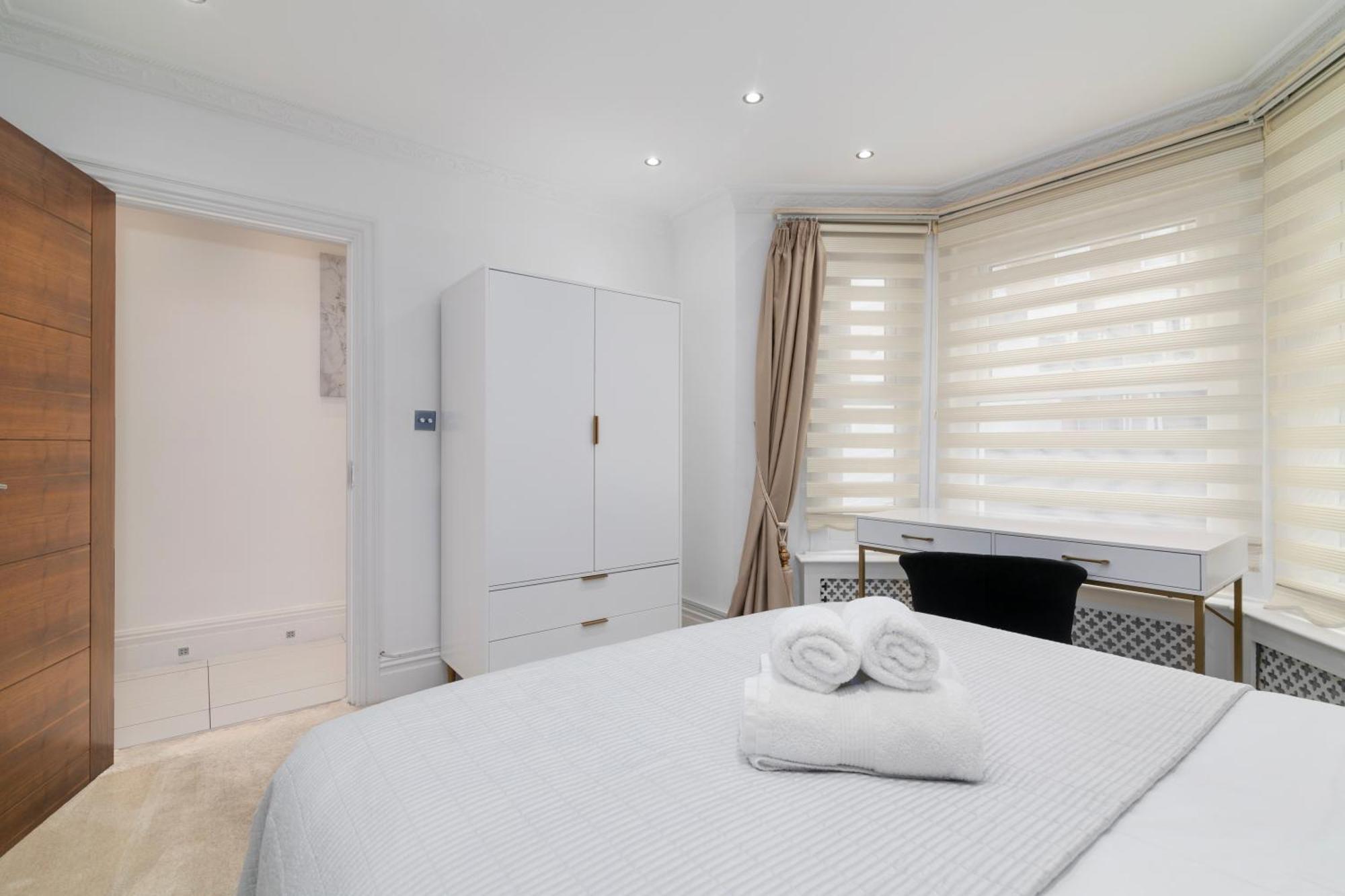 Elegant 2 Bed Garden Flat, London, Paddington! Apartamento *