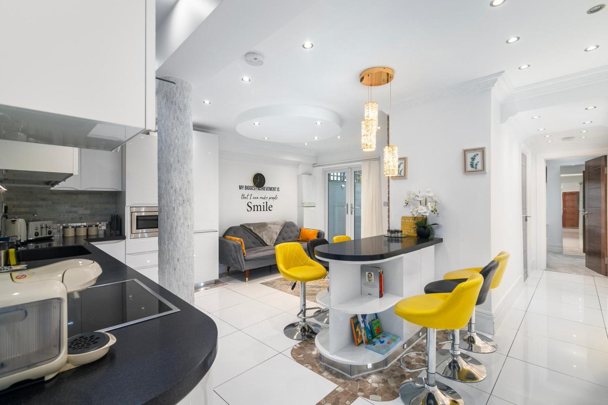 Apartment Elegant 2 Bed Garden Flat, London, Paddington!