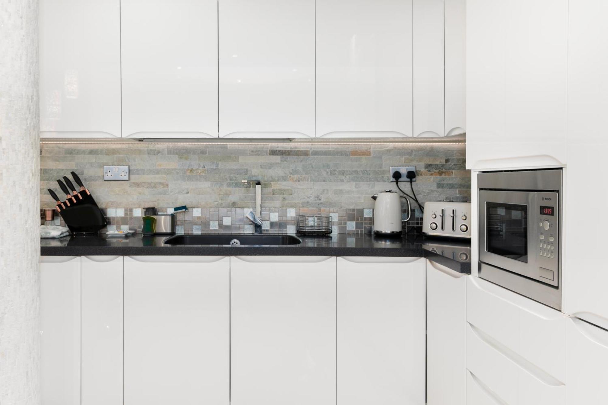 Elegant 2 Bed Garden Flat, London, Paddington! Apartamento *