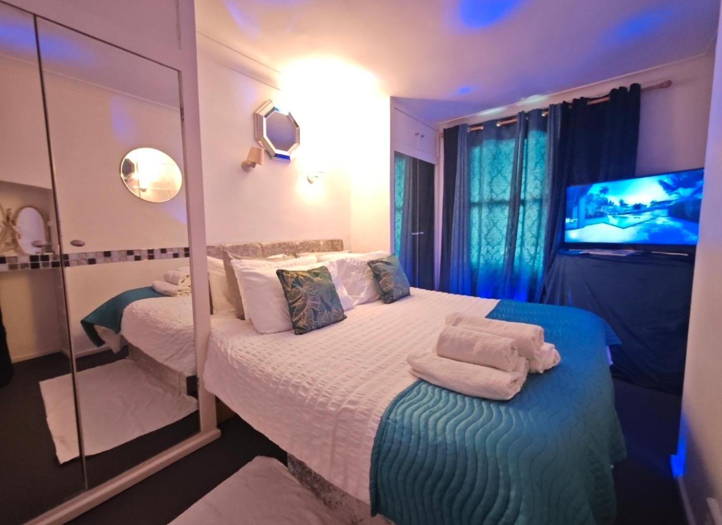 Sunny 1 Bedroom Flat In Apartamento Londres