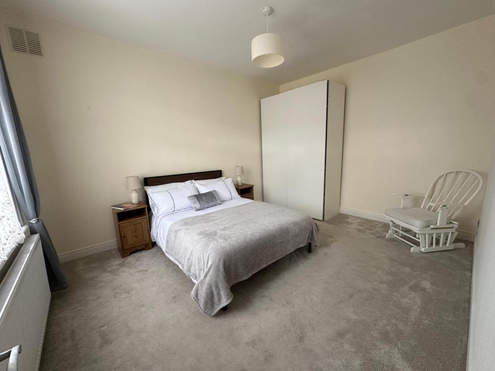 Luxurious Living 4 Bedroom Hébergement de vacances