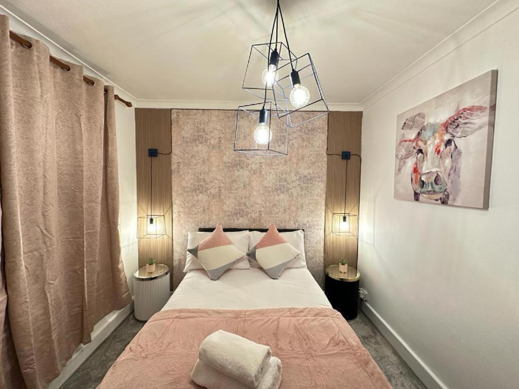 Beautiful Three Bedroom Family Apartamento