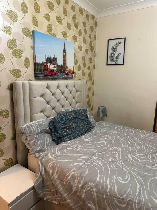 Amazing Wood Street Ground Floor Flat A Londres