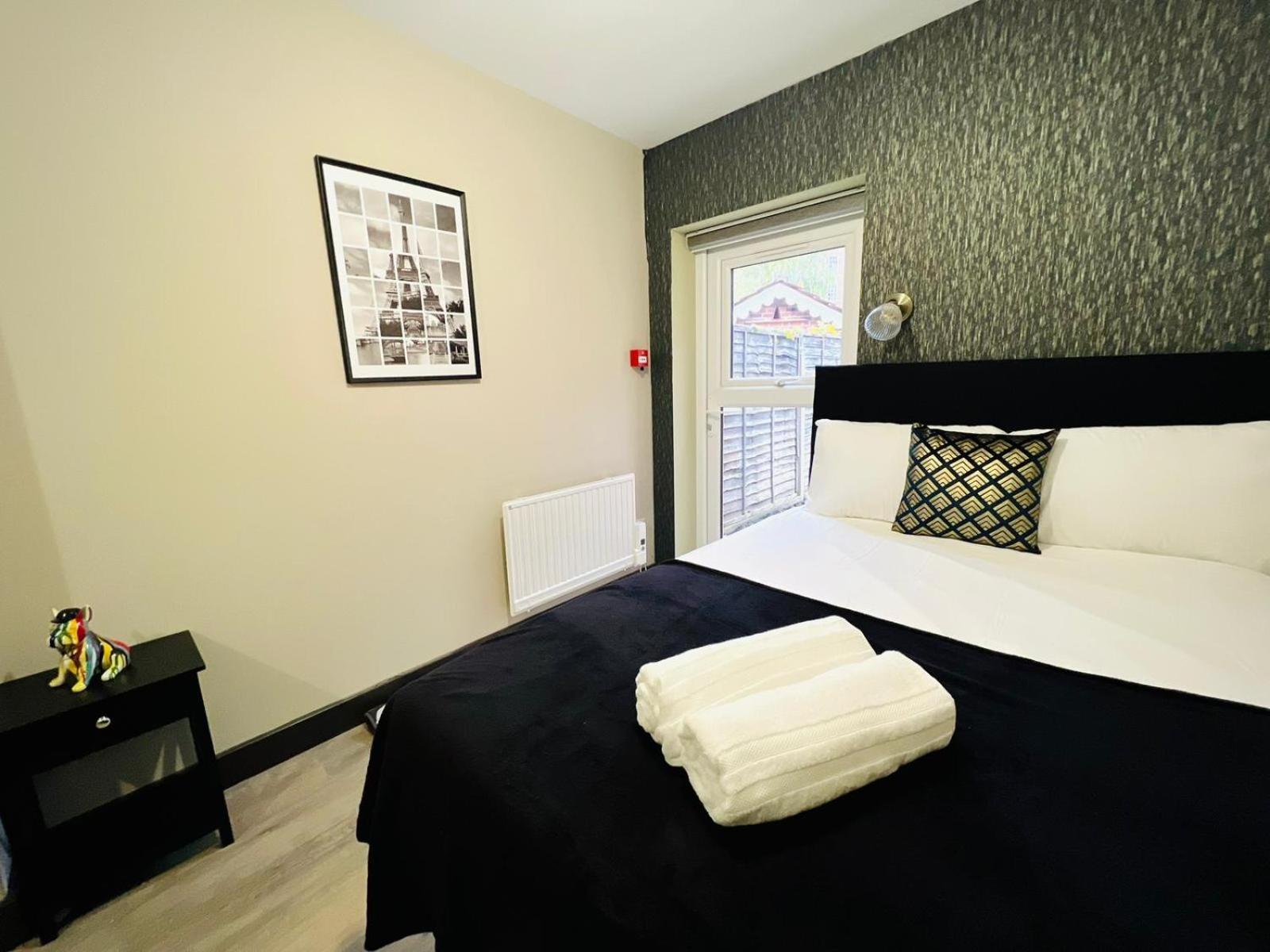 Caledonian Close To Camden & Kings Cross
