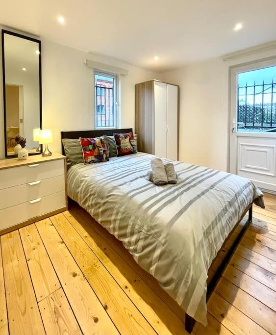 Cozy Balcony Flat With Canal View Londres