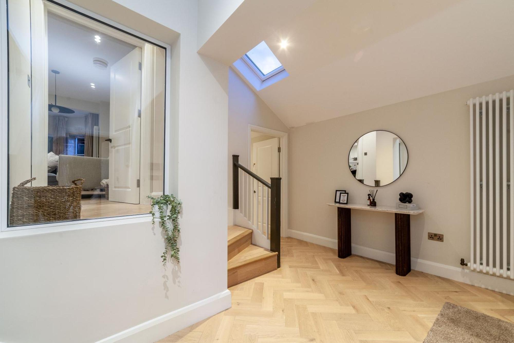 Pensión Stunning Available In Luxury House Londres