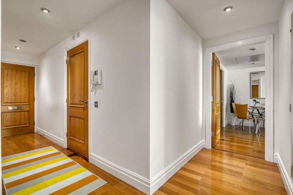Luxury Living In Paddington, Apartamento *