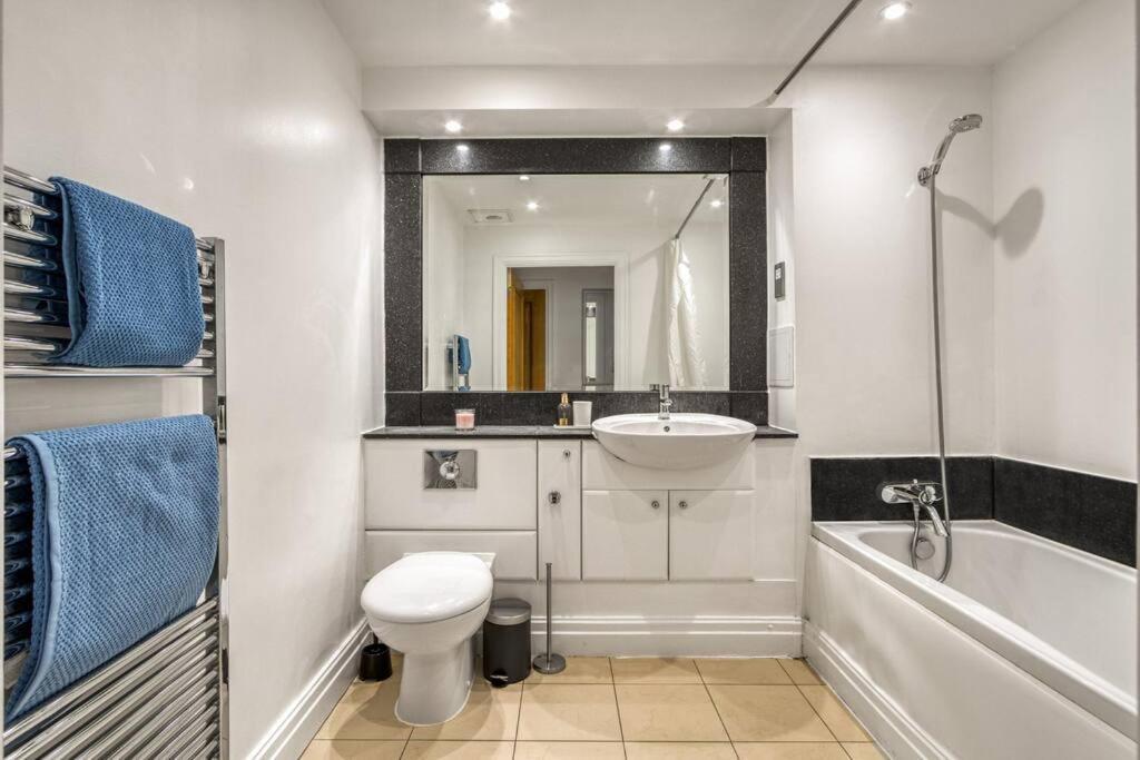 Luxury Living In Paddington, Apartamento Londres