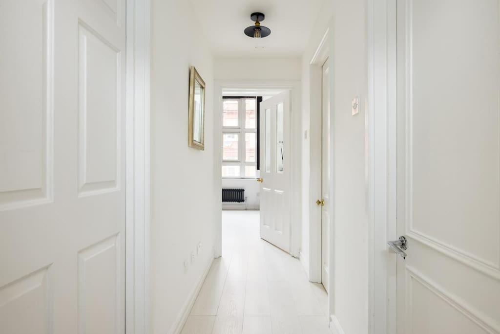 Stylish 2 Bed Loft With Terrace 2 Min From Tube Appartement Londres