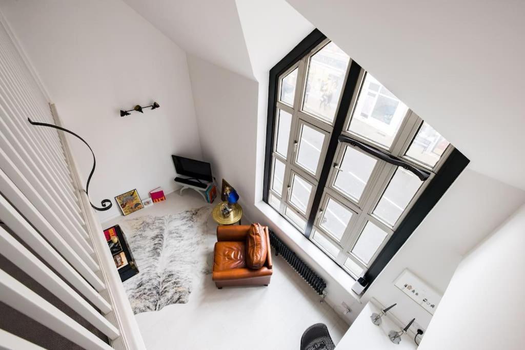 Stylish 2 Bed Loft With Terrace 2 Min From Tube Appartement