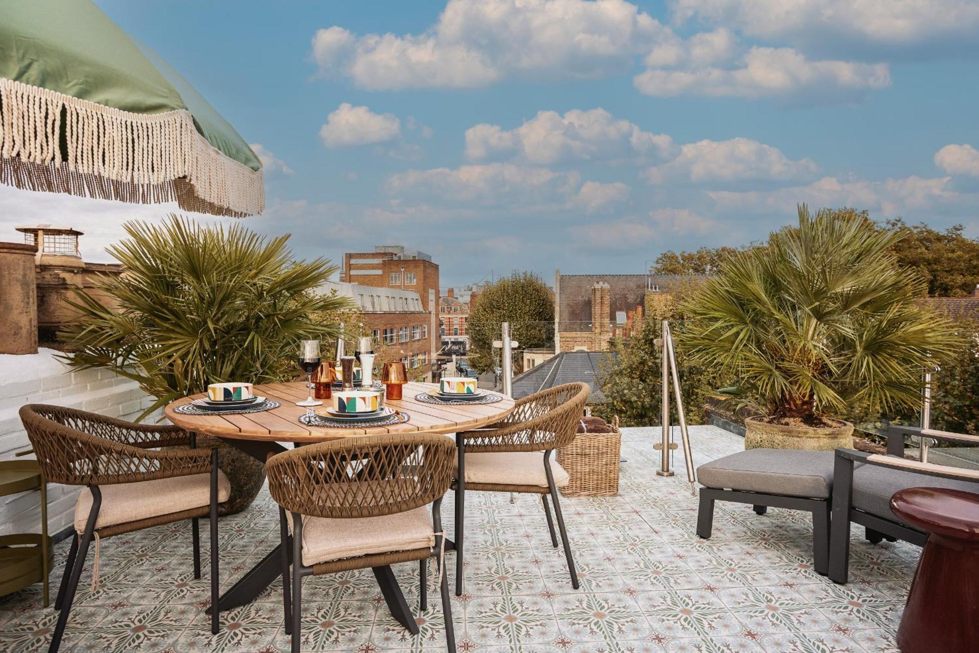 Hébergement de vacances The Elegant Fulham Maisonette With Terrace Londres