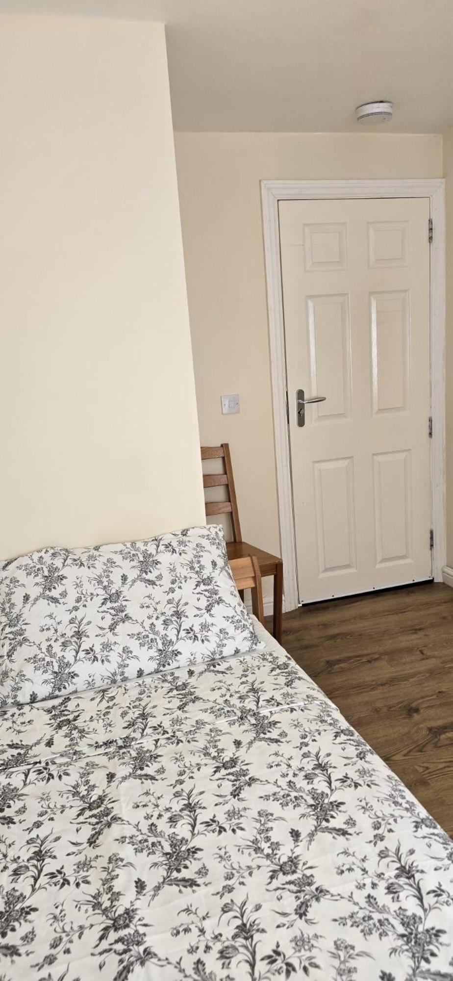 Albergue Private Near Hither Station *