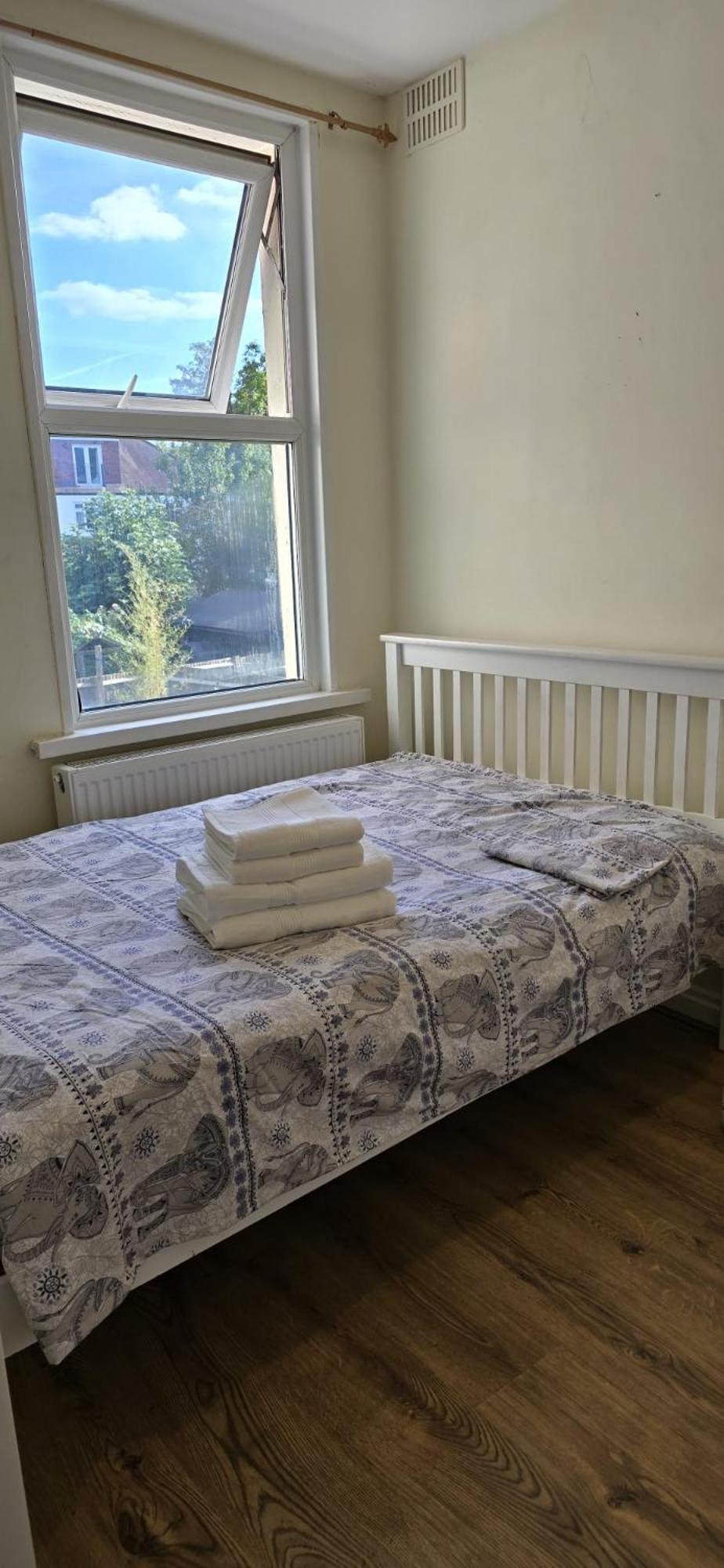 Private Near Hither Station Albergue *
