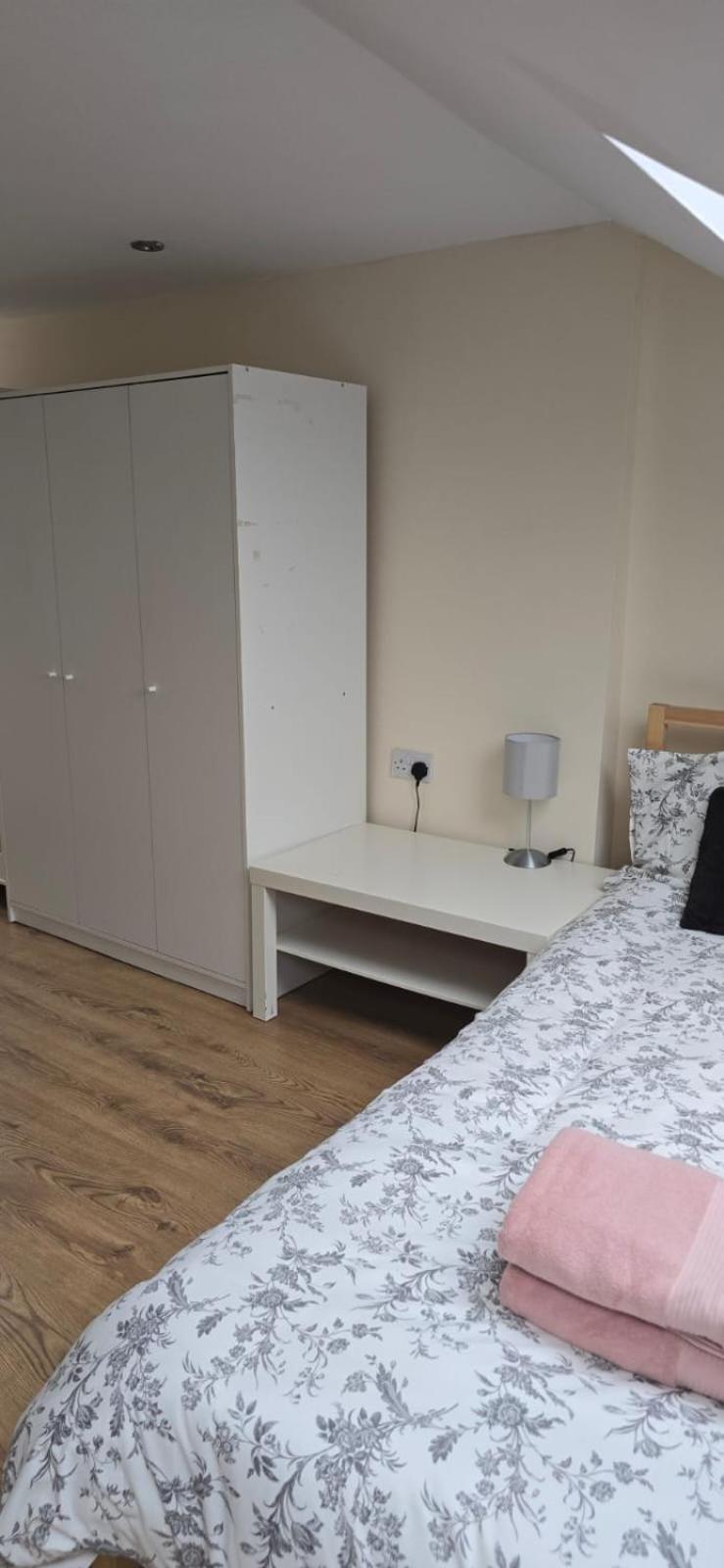 Private Near Hither Station * Londres