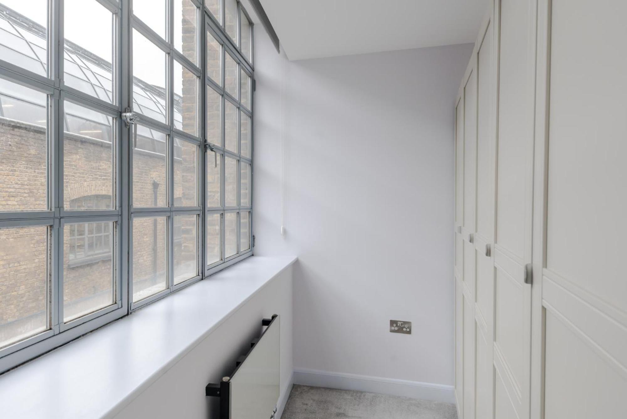 Apartamento Law & Order - Farringdon - By Frankie Says *