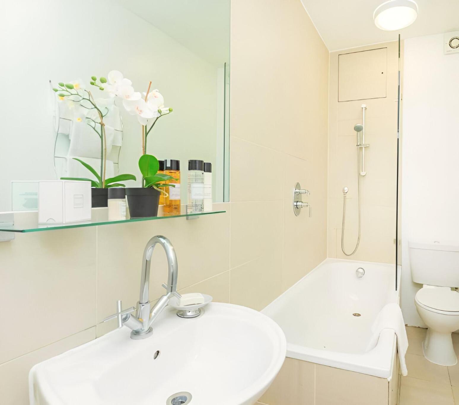 Picton 2br - Prime Location & Comfort Apartamento