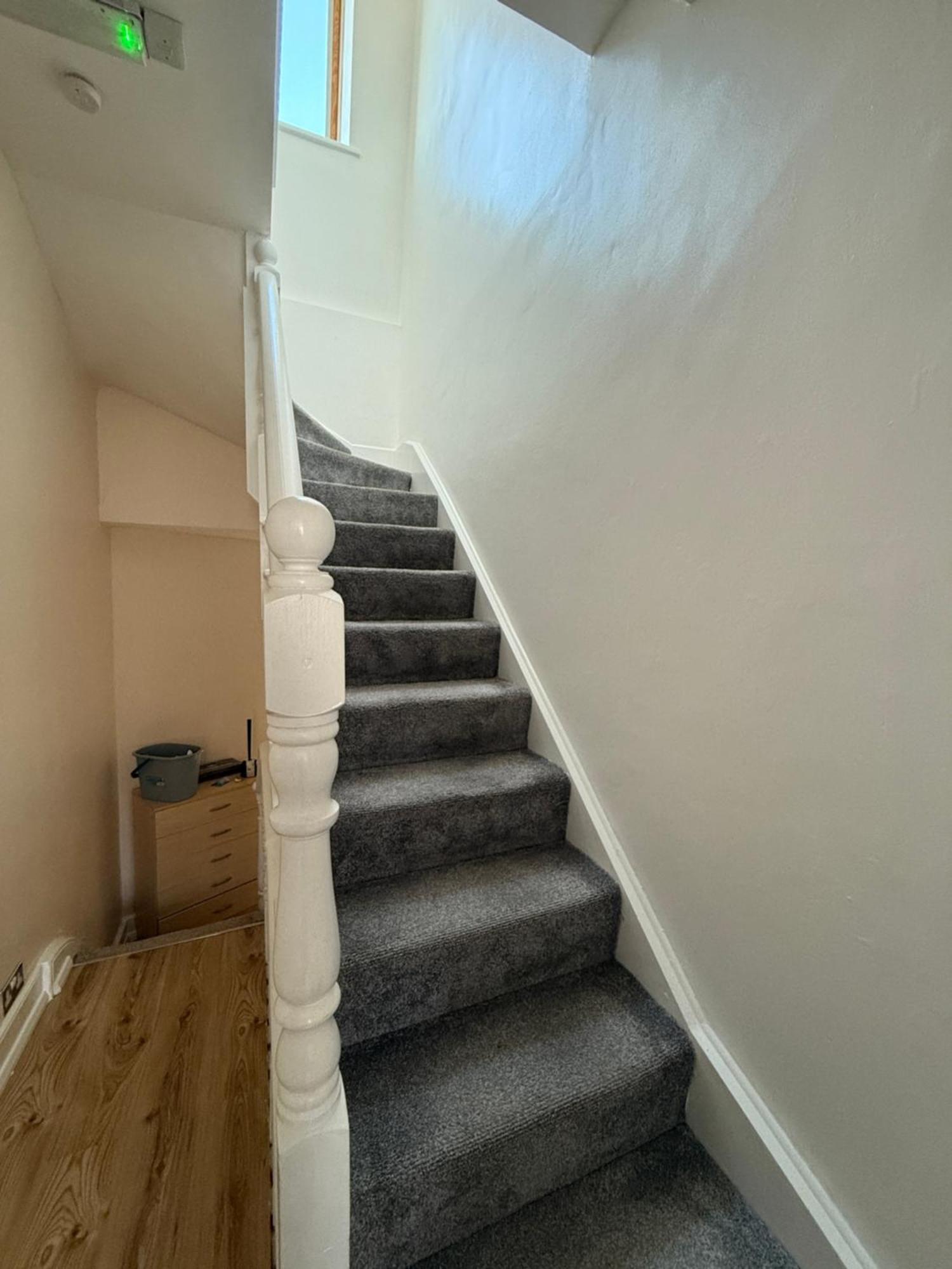 Room, View And Great Price In Hammersmith * Londres