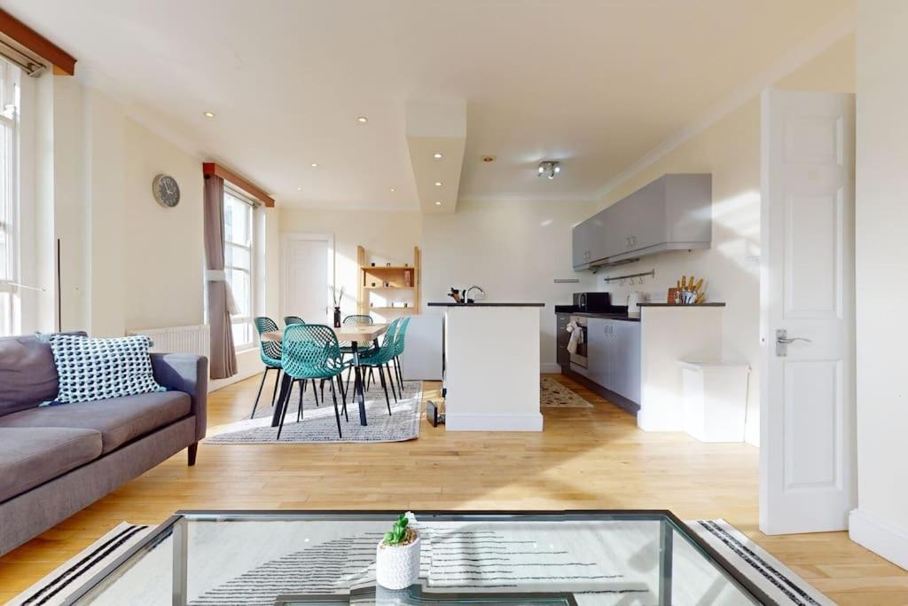 Charming And Bright Flat In Paddington! * Londres