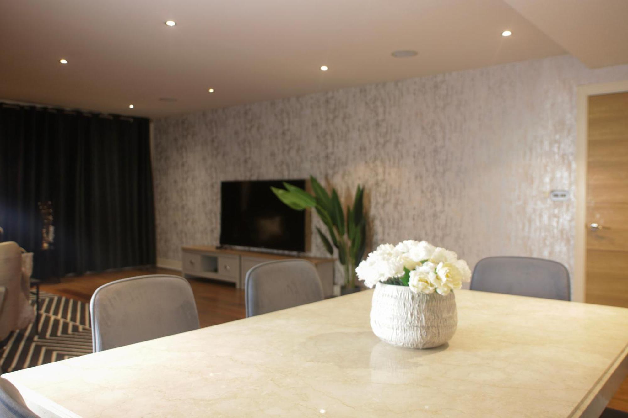 Striking In The Heart Of Chelsea Apartamento Londres