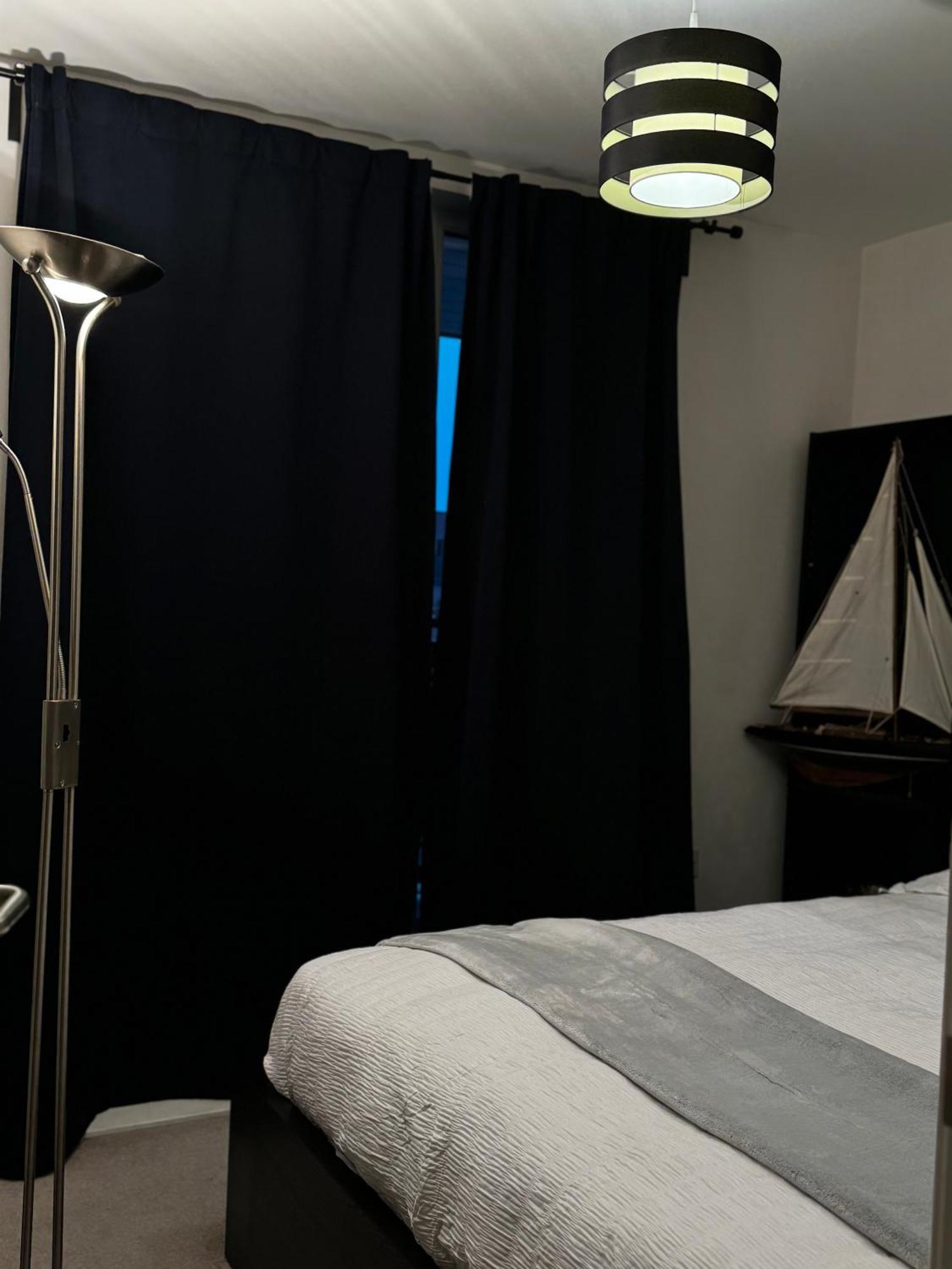 Apartamento Entire Flat Custom House