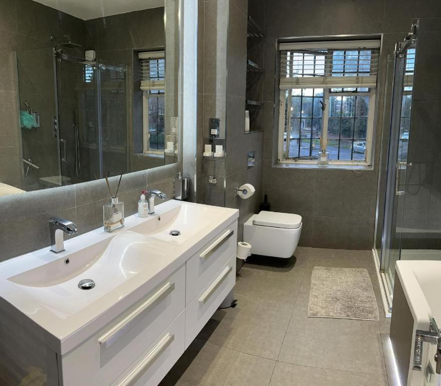 Spacious Guest House, Wandsworth, Balham Casa de hóspedes Londres