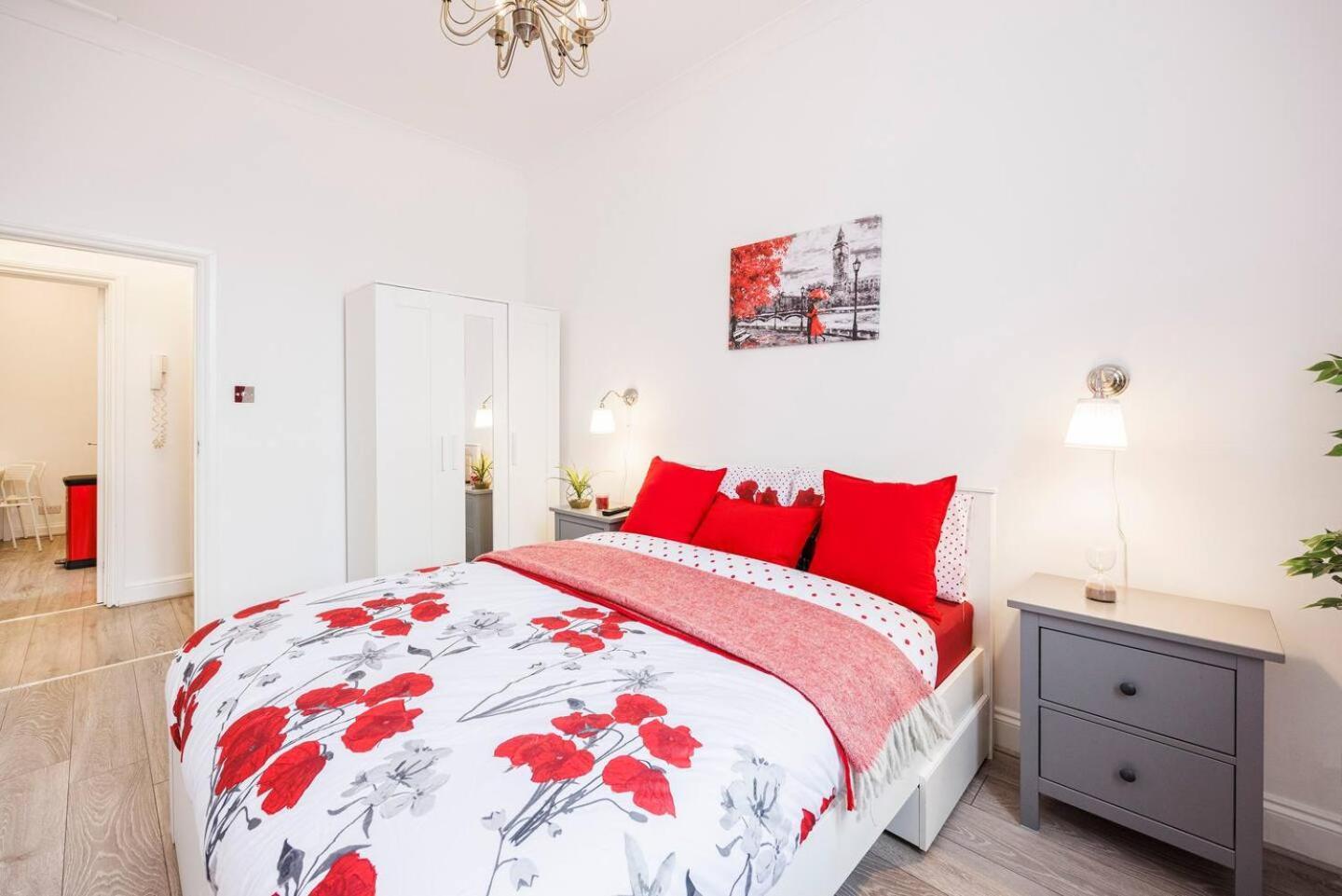 12 Bed Charming And Bright Flat Appartement Londres