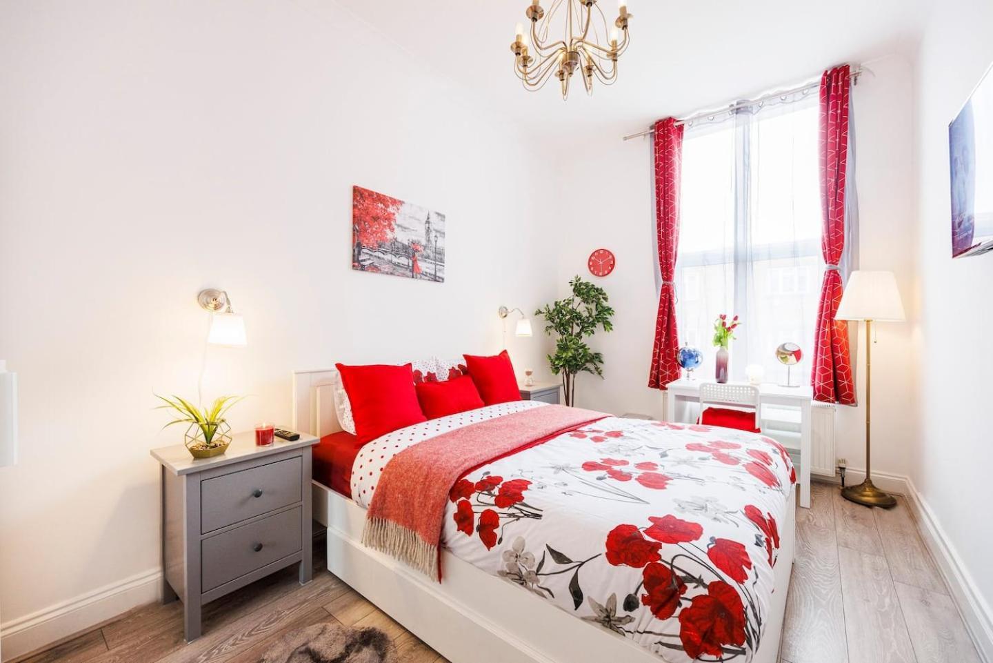 12 Bed Charming And Bright Flat Londres