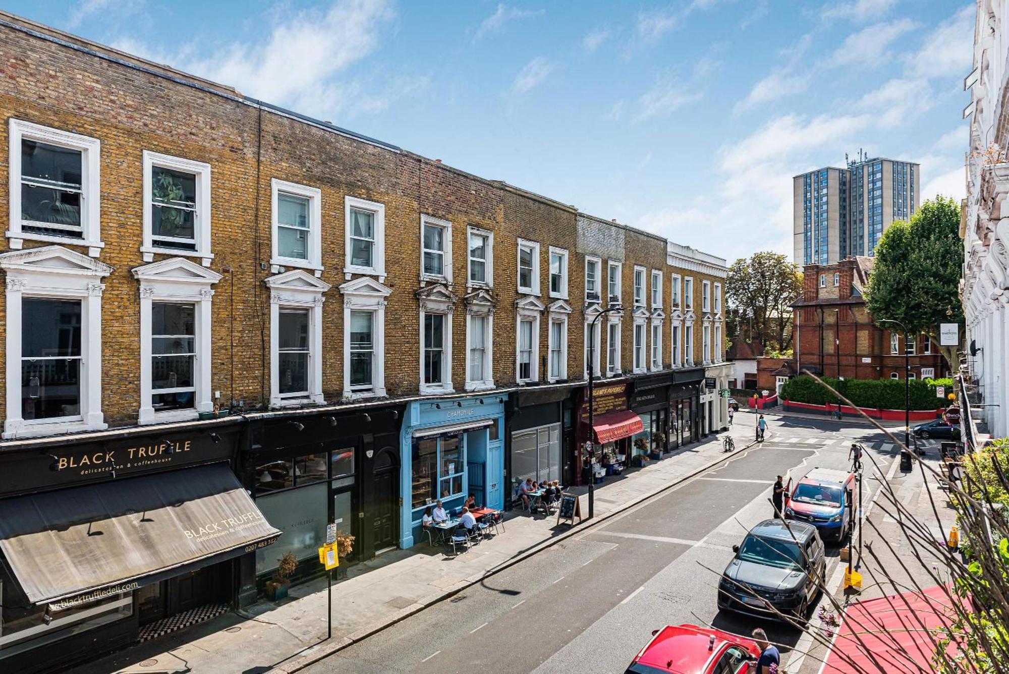 Lady On The Lane- 2 Bed Primrose Hill * Londen