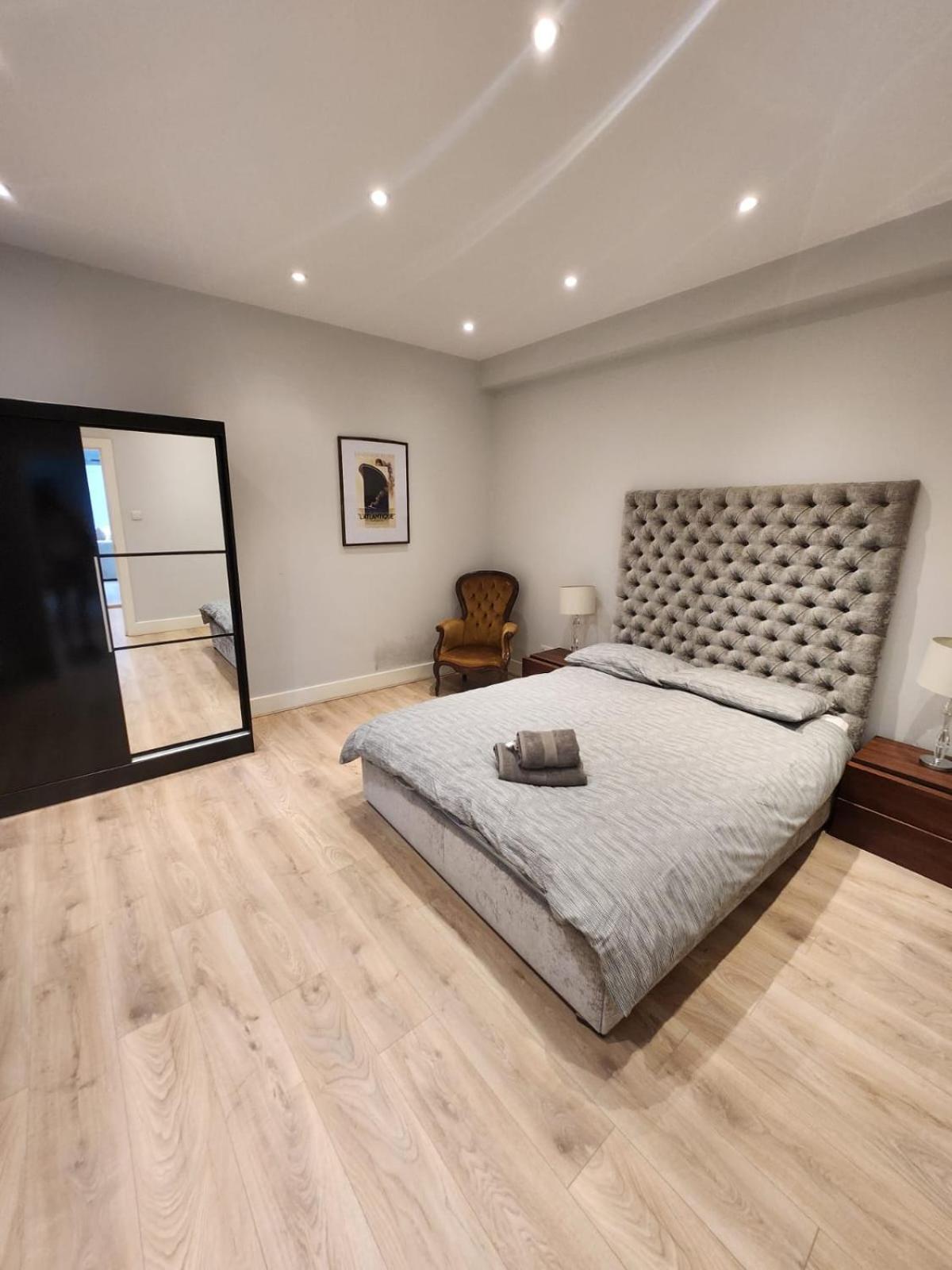 Renovu Premium Homes In Kensington * Londres