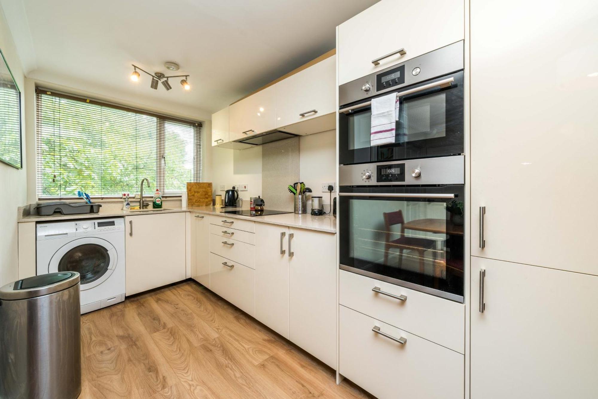 New Cosy 1bd Flat Close To Kew Gardens Richmond *