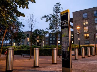 Kayz Lodge- Luxury Ensuite-private & Shared In A New House At The Olympic Village Overlooking Stratford Westfield And Tube Station Alojamento de Turismo Selvagem Londres
