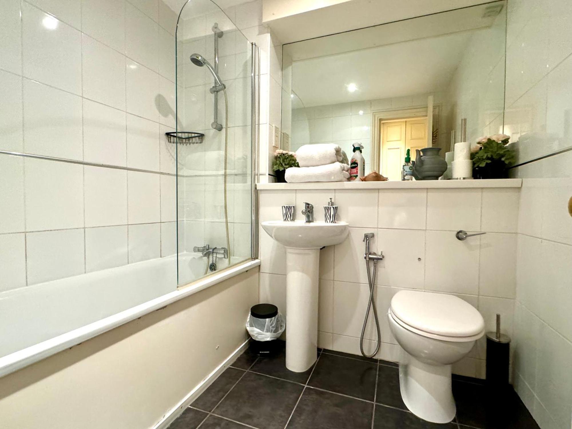Lovely 2 Bedroom By Wild * Londres