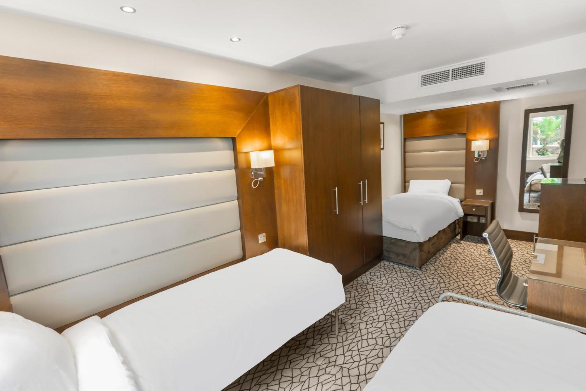 Hostal Lha Paddington *