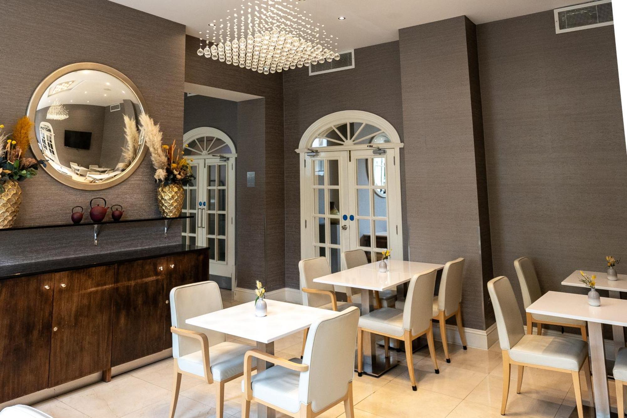 Lha Paddington Hostal