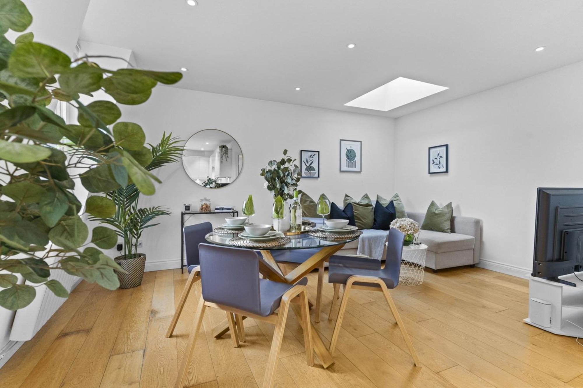 Apartment Two Bed By Livestay Short Lets & Serviced Near Oxford Circus London