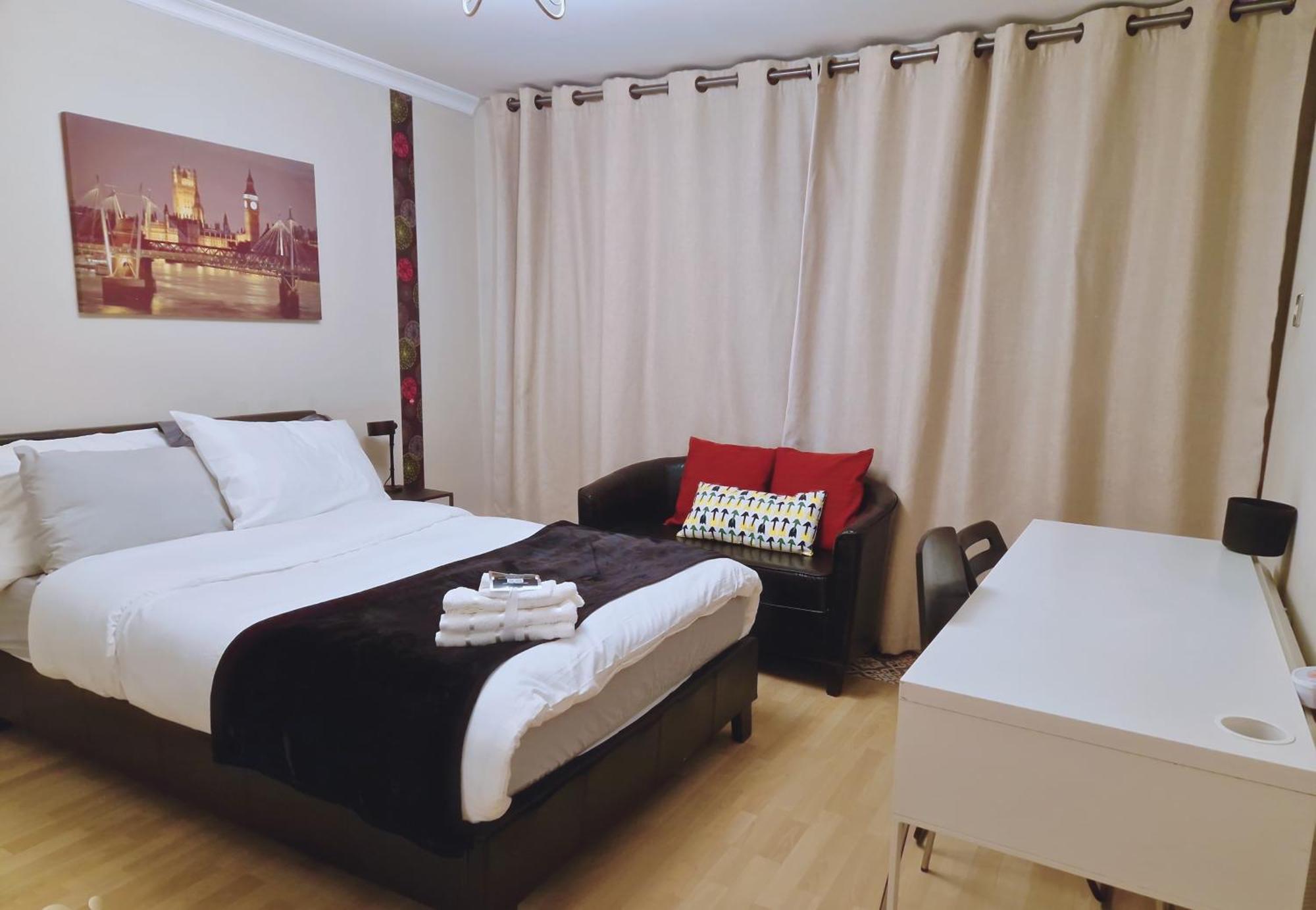 Charming Three Bedroom By The Thames Appartement Londres