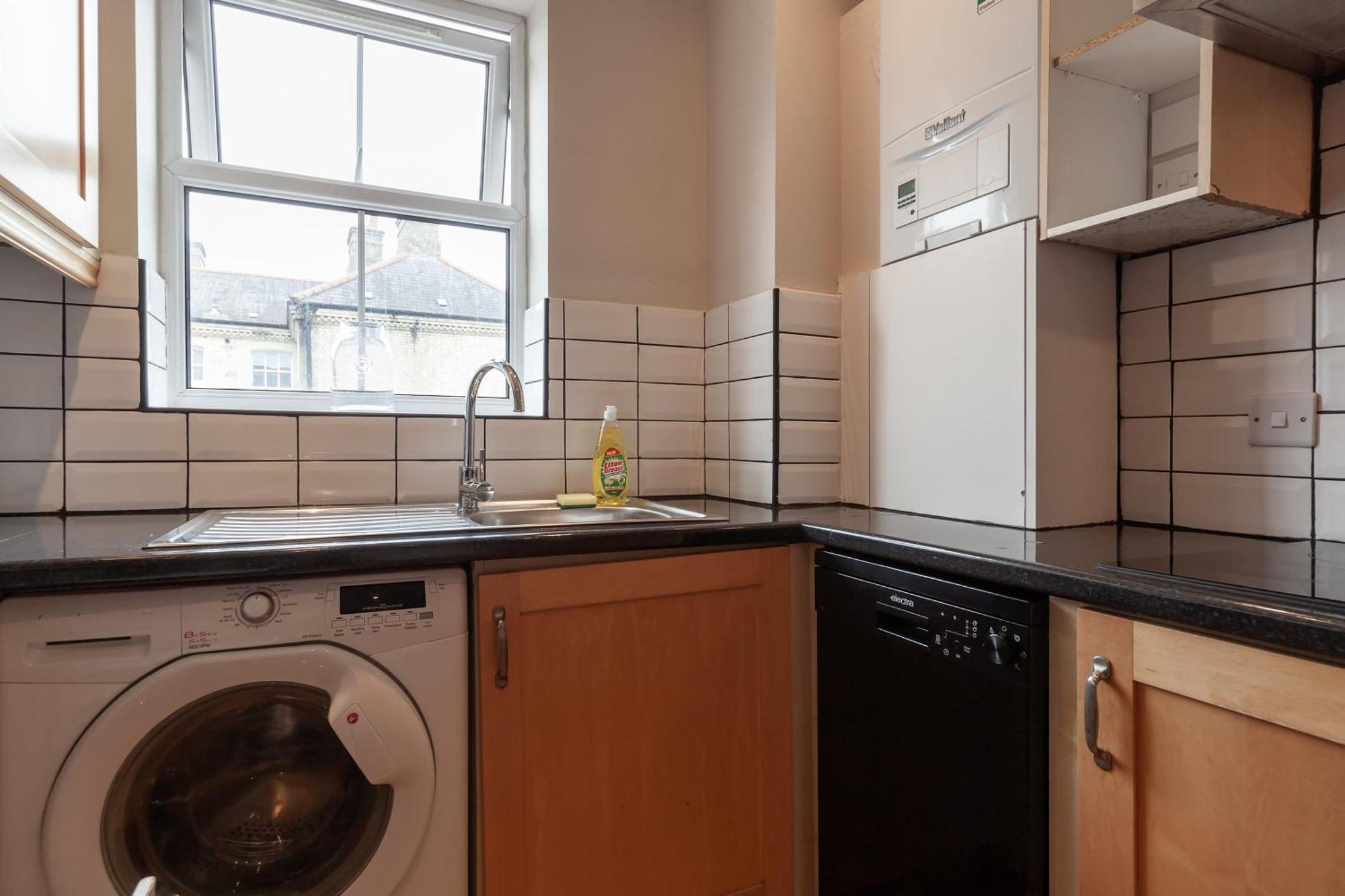 Spacious And Bright 2 Bed Tower Bridge Appartement