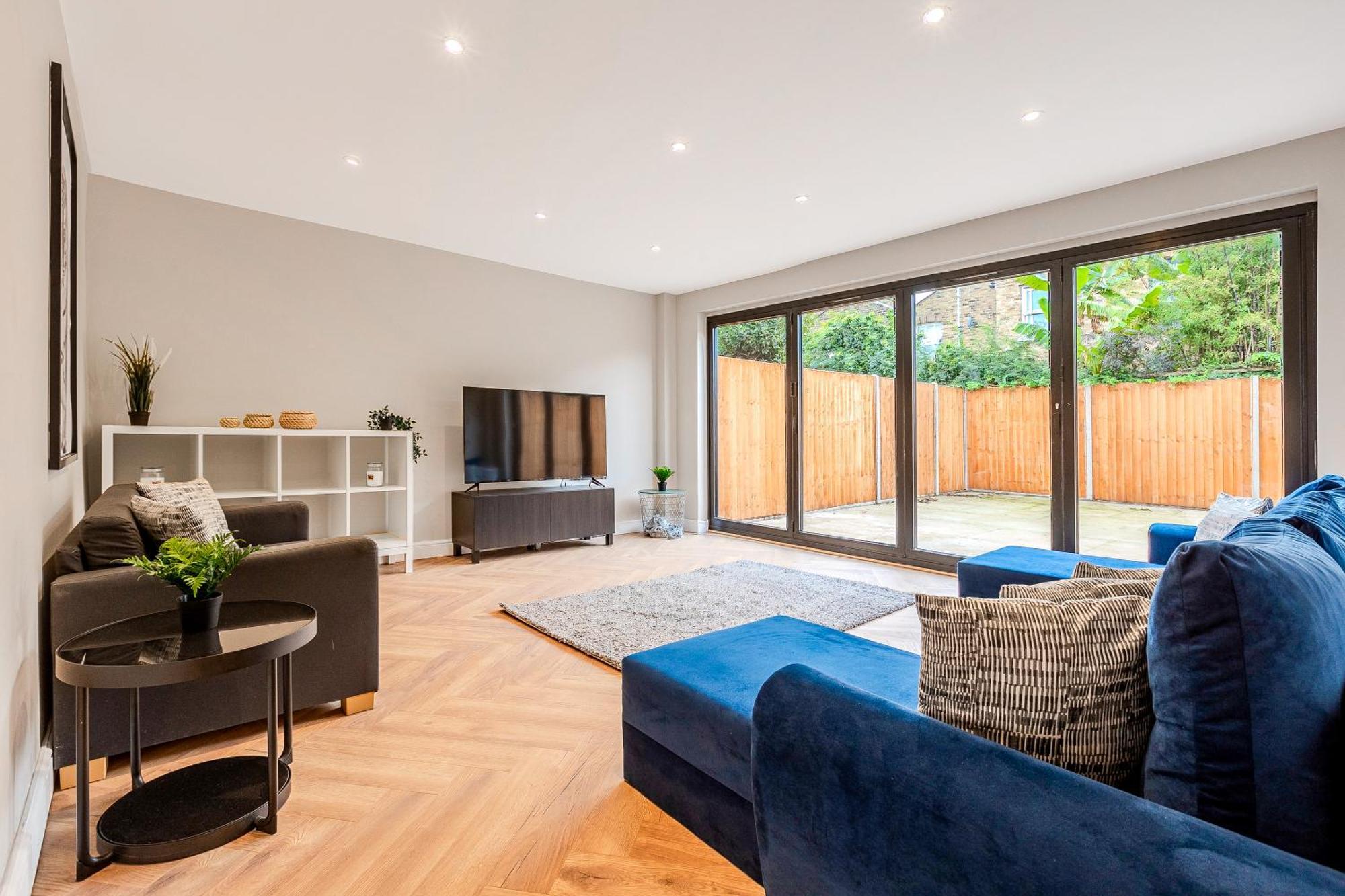 Сasa de vacaciones Battersea Spacious Perfect For Family And Groups With Free Parking Sleep 8 Londres