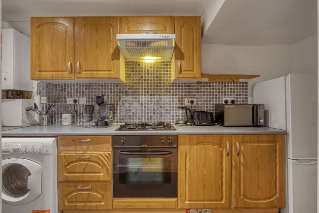 Grove Retreat 1 Bed Steps From Ladbroke Station Apartamento